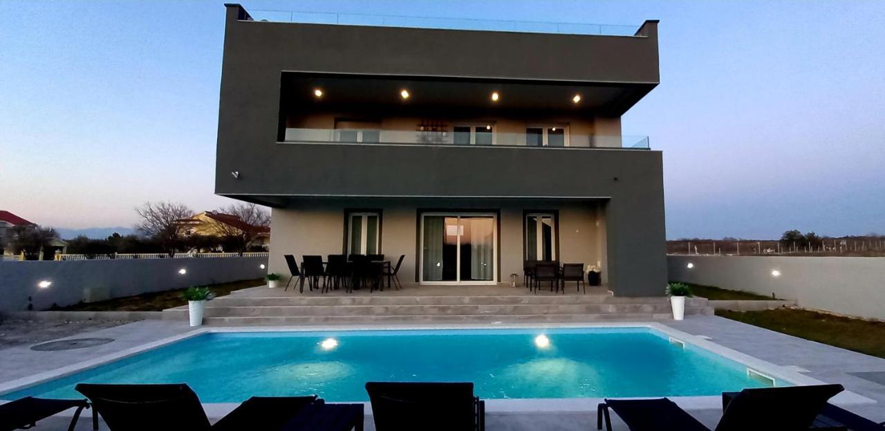 Villa Tia With Heated Pool & Jacuzzi Murvica  Exterior foto